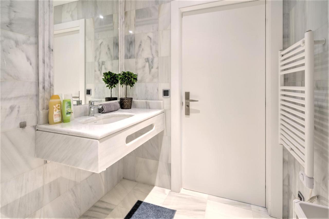 The Antwerp Marble Lodge ภายนอก รูปภาพ